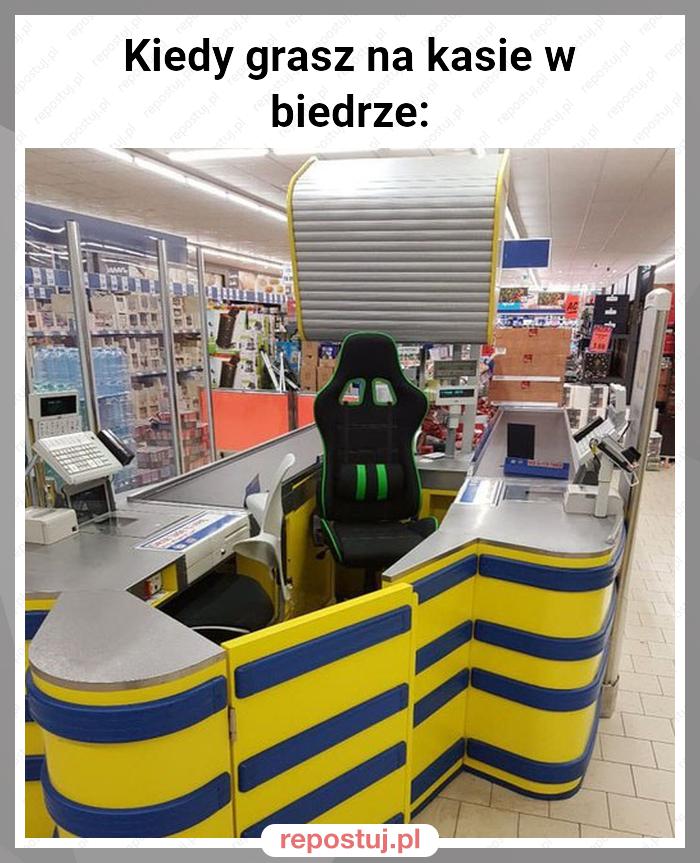 Kiedy grasz na kasie w biedrze: